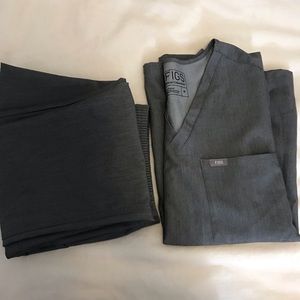 FIGS scrubs set